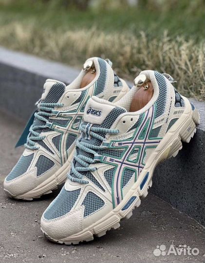 Кроссовки Asics