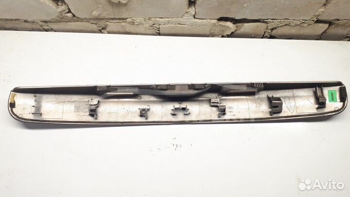 Накладка крышки багажника Nissan Qashqai