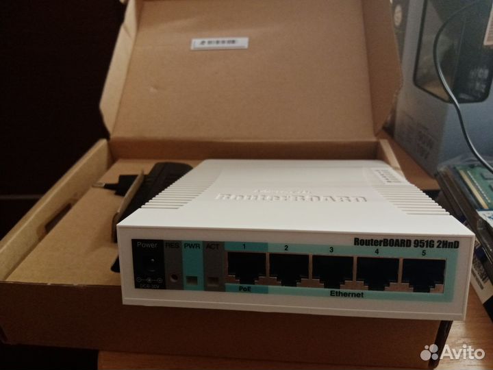 Маршрутизатор Mikrotik RB951G-2HnD
