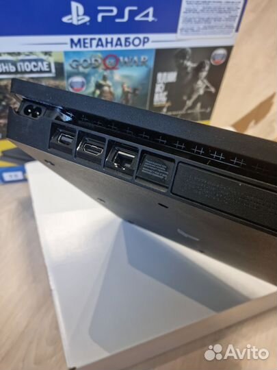 Sony playstation 4 slim