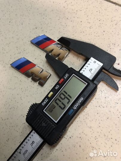 Шильдик BMW M на крылья, оригинал