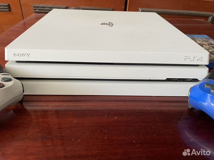 Sony playstation 4 pro 1tb