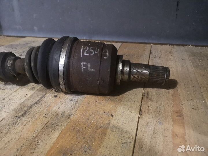 Привод левый Nissan Teana J31 2.3 ат