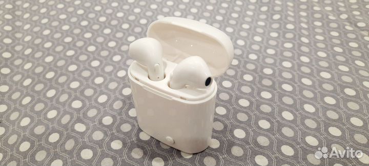 Беспроводные наушники i7S TWS