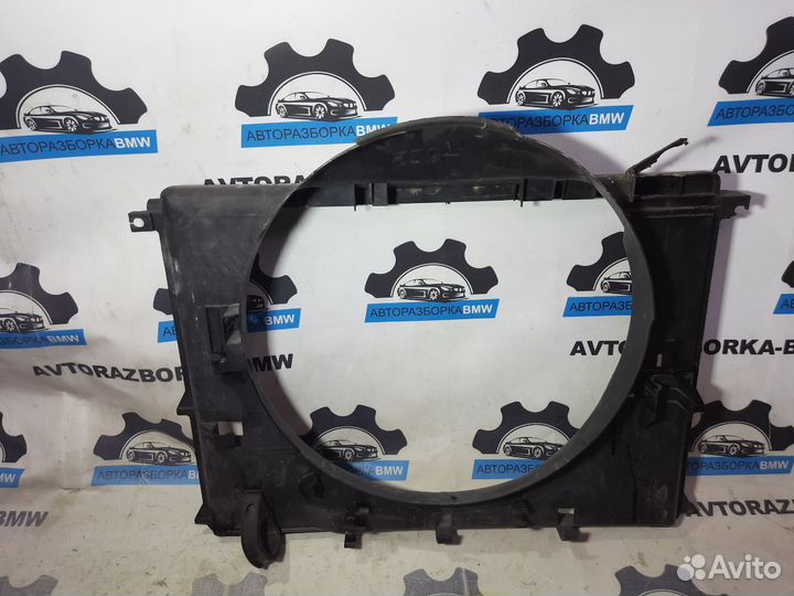 Диффузор вентилятора BMW 5-серия E39 LCI