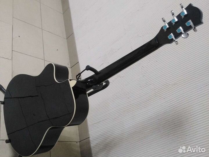 Гитара новая акустическая