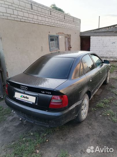 Audi A4 1.9 МТ, 1997, битый, 235 765 км