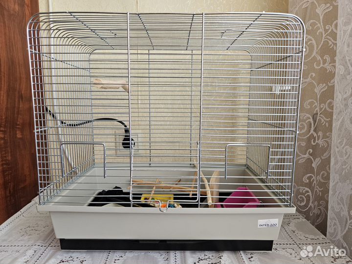 Клетка для попугая с аксессуарами