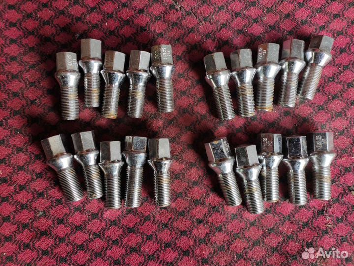Колесные болты (20 штук) M14x1.25 конус