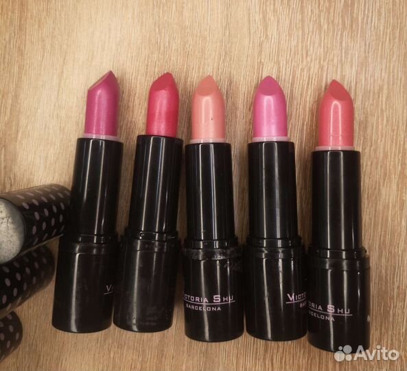 Помада в ассортименте