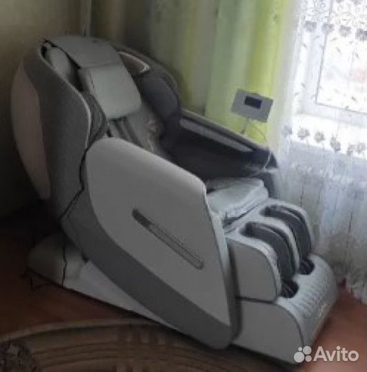 Массажное кресло Meridien Calabria (White + Grey)