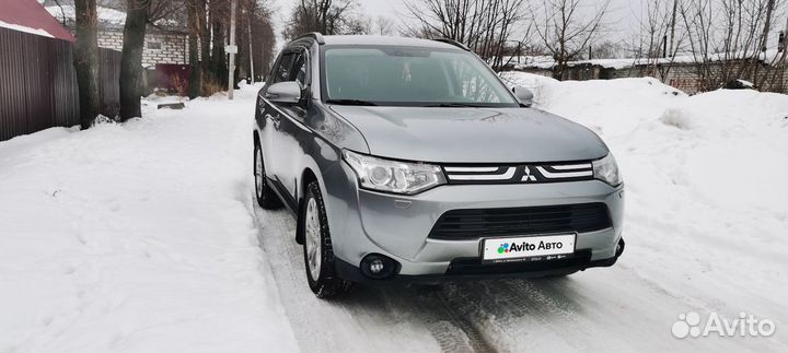 Mitsubishi Outlander 2.4 CVT, 2012, 215 000 км