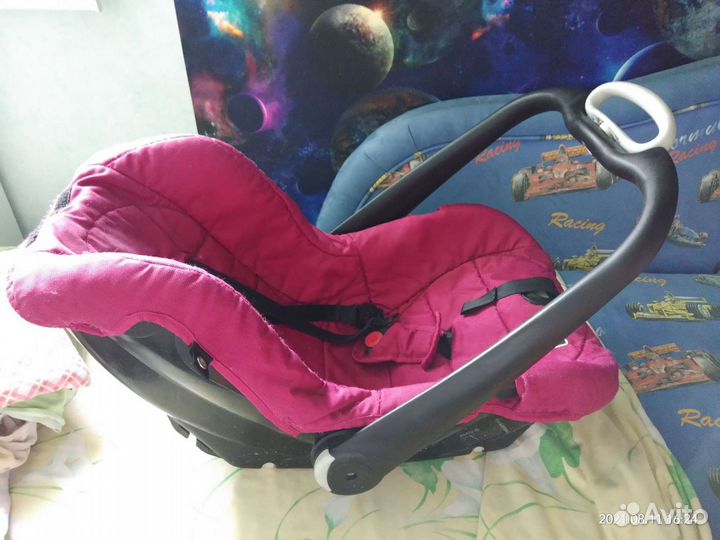Детское автокресло (люлька) от 0 мес