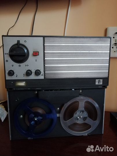 Катушечный магнитофон Романтик