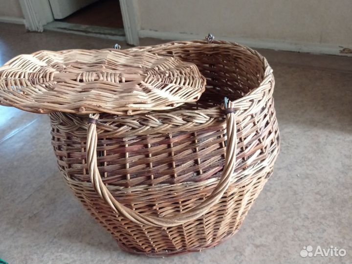 Корзина плетеная