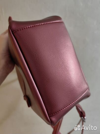 Рюкзак новый нат. кожа Leticia Forzza