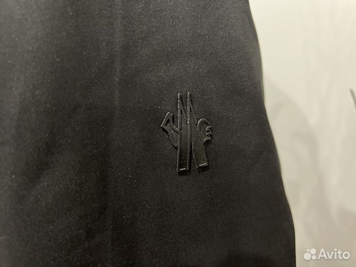 Зимняя мужская куртка пуховик Moncler grenoble