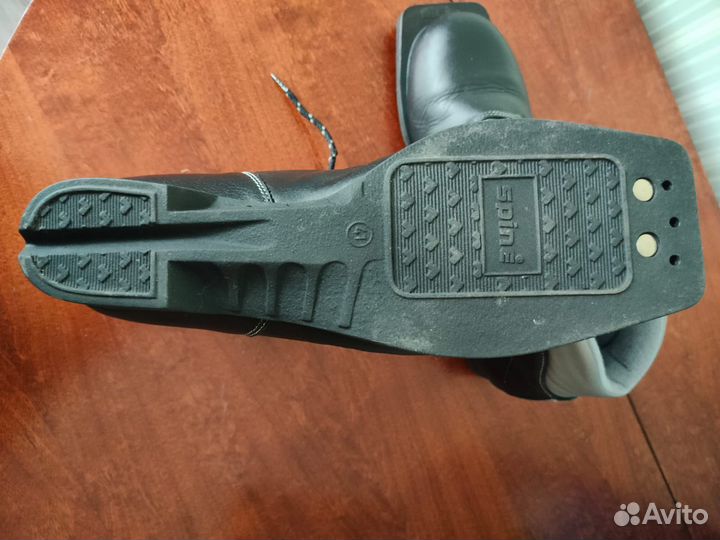 Лыжные ботинки atemi б/у