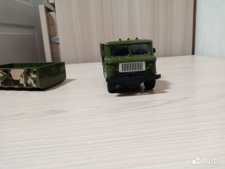 Модель грузовика 