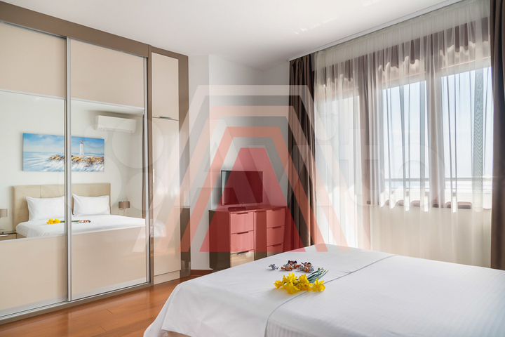 4-к. квартира, 107 м² (Черногория)