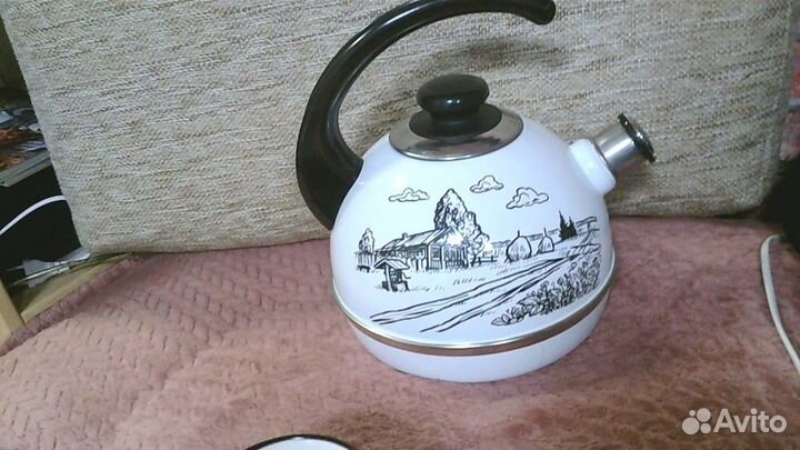 Чайник со свистком новый