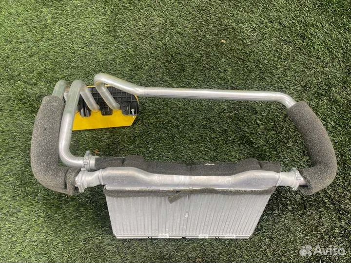 Радиатор печки Bmw 5 F11 N52B25 2011