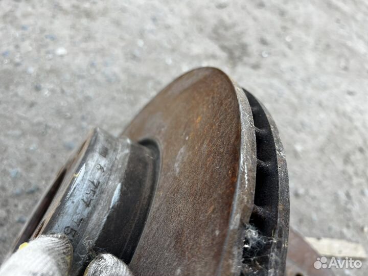 Тормозные диски передние BMW E38 750