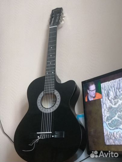 Акустическая гитара