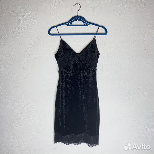 Бархатное платье