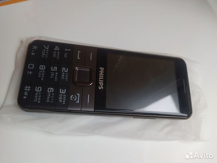 Philips Xenium E590