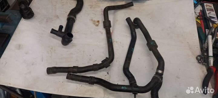 Патрубки охлаждения двигателя