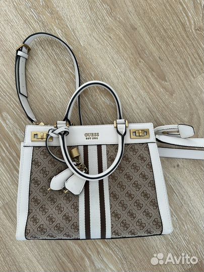 Сумка guess