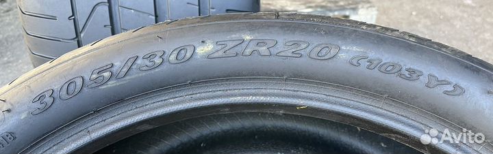 Pirelli P Zero 305/30 R20