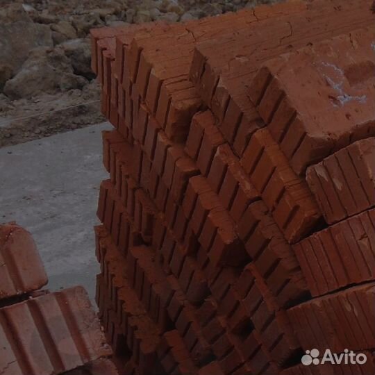 Прочный керамический кирпич