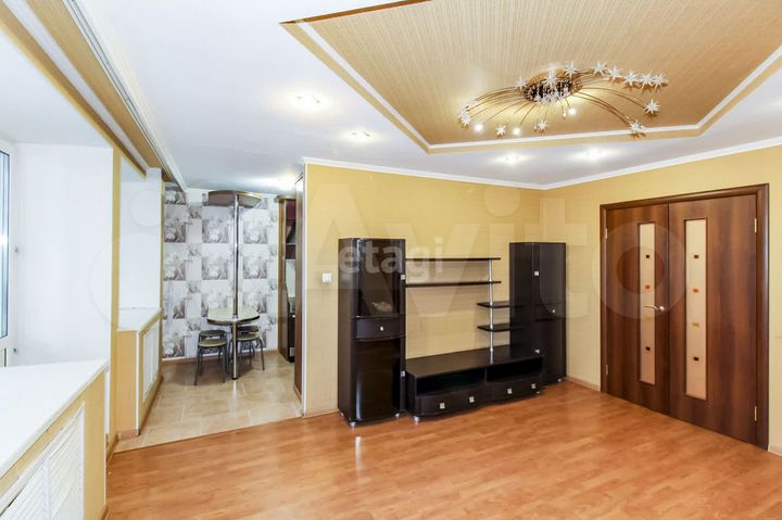 2-к. квартира, 72 м², 8/9 эт.