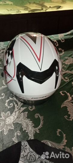Мотошлем