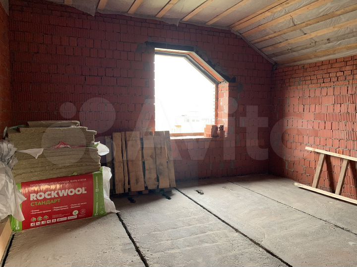 Коттедж 290 м² на участке 5,5 сот.