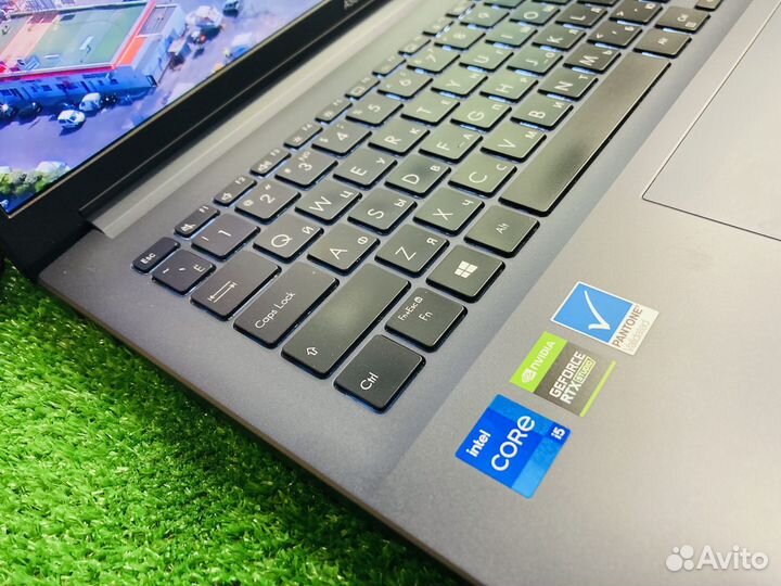 Ноутбук asus oled 15.6