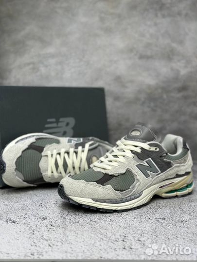 Кроссовки New Balance 2002r grey