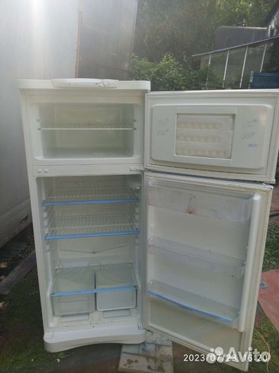 Холодильник