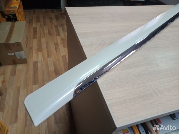 Молдинг на дверь багажника Prado 150/GX460