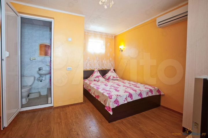 Комната 12 м² в 1-к., 1/2 эт.