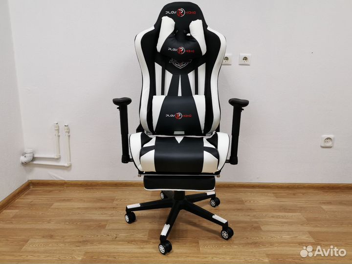 Кресло компьютерное игровое с подножкой