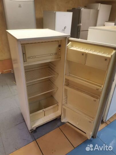 Холодильник Полюс-10