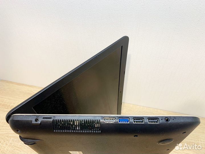 Ноутбук Asus Full-HD / N5000 / DDR4 / SSD