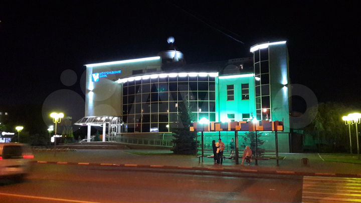 Здание, 2338.4 м²