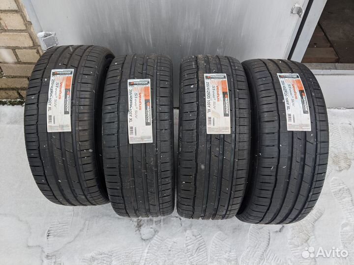 Hankook Ventus S1 Evo 3 K127B 275/30 R21 98Y