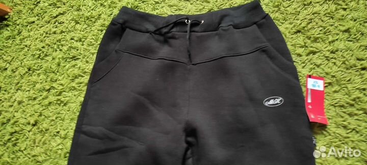 Спортивные штаны