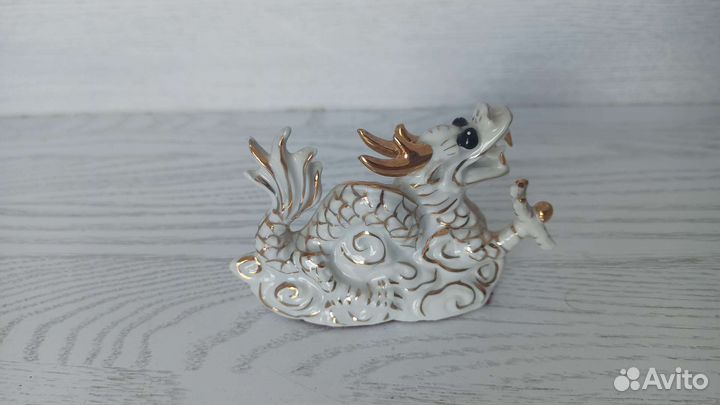 Керамическая статуэтка дракон