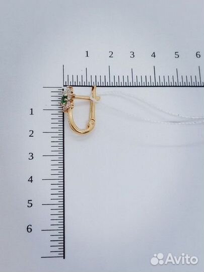 Золотые серьги с фианитом